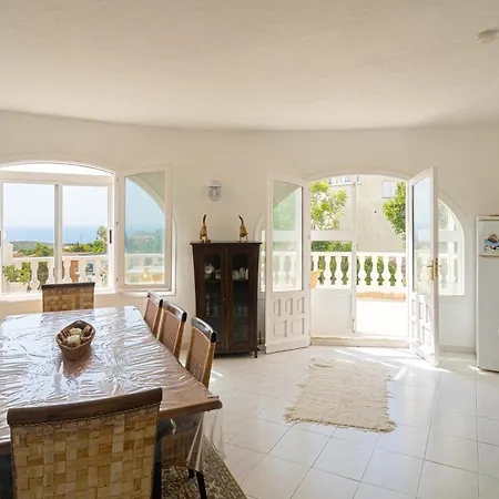 Casa Karin * בניטאצ'ל